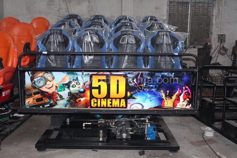 High Quality Electric 9 Seats Truck Mobile 5D Cinema