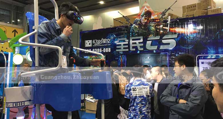 The face expressions of Zhuoyuan Virtual Reality products players (4)