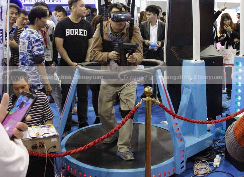 The face expressions of Zhuoyuan Virtual Reality products players (6)