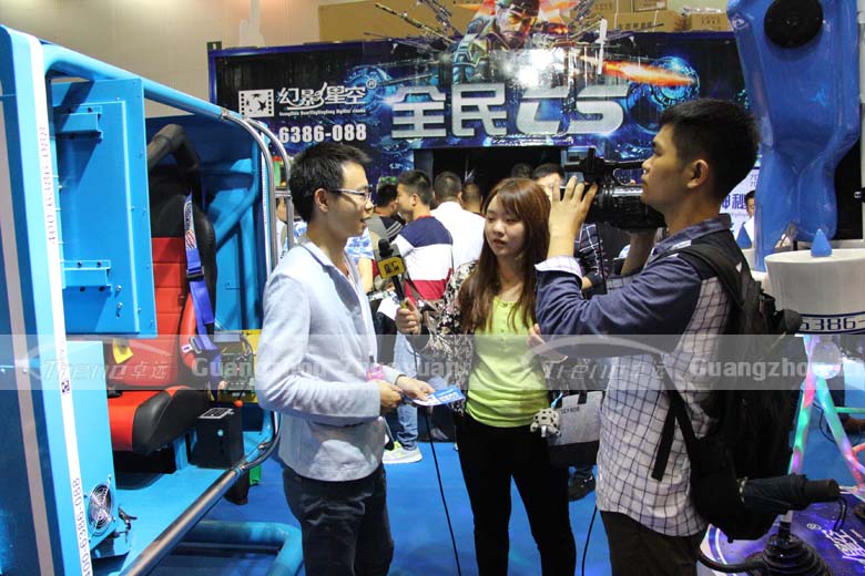 Zhuoyuan VR Simulator is the focus in reporter’s eyes 2